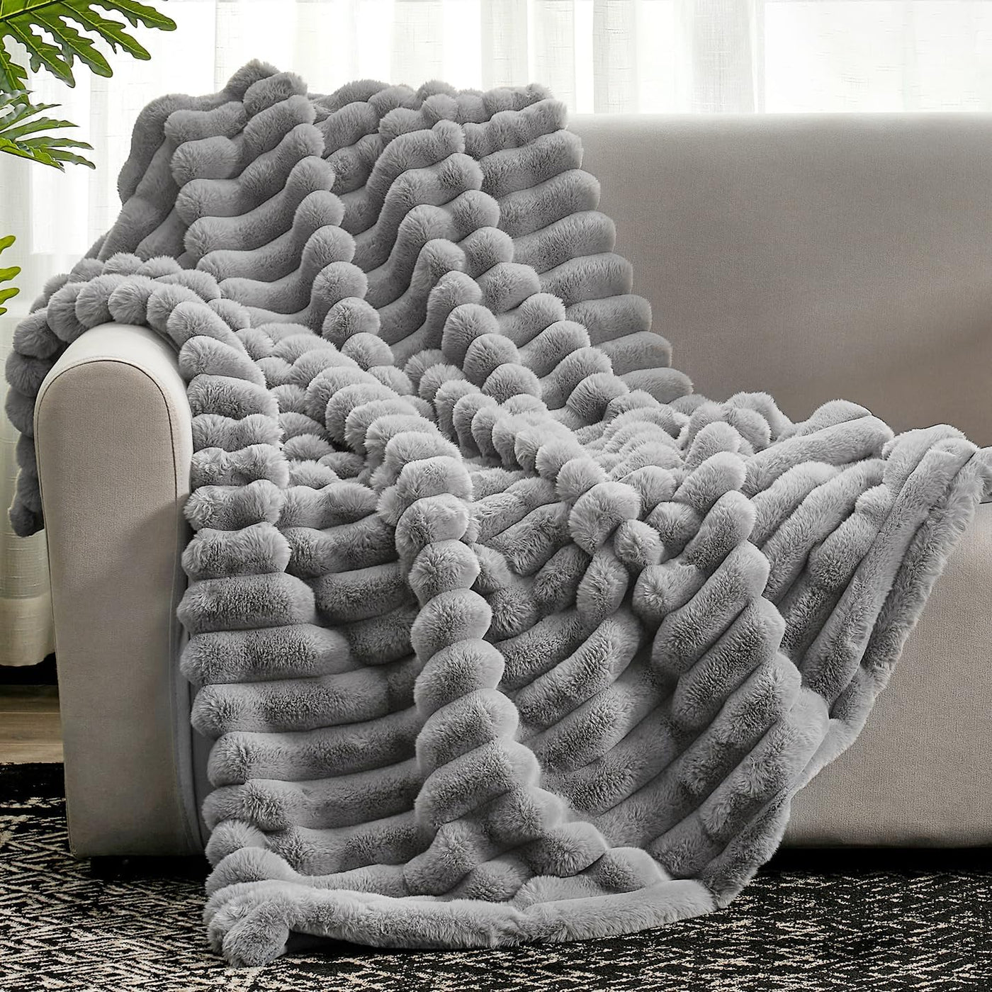 CuddleCloud Plush Throw Blanket