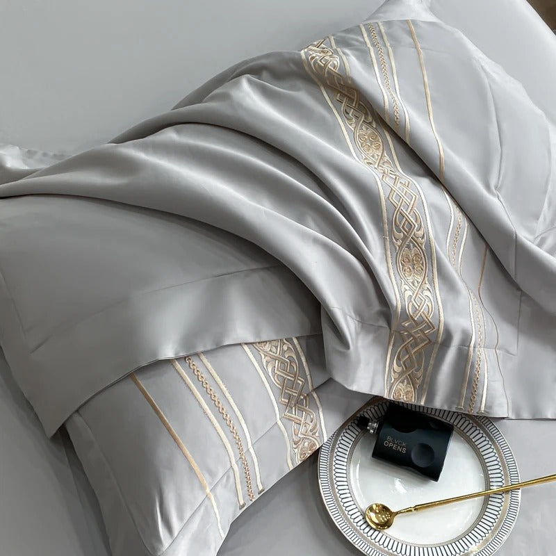 Golden Elegance Egyptian Duvet Cover (Embroidery Hotel Style)